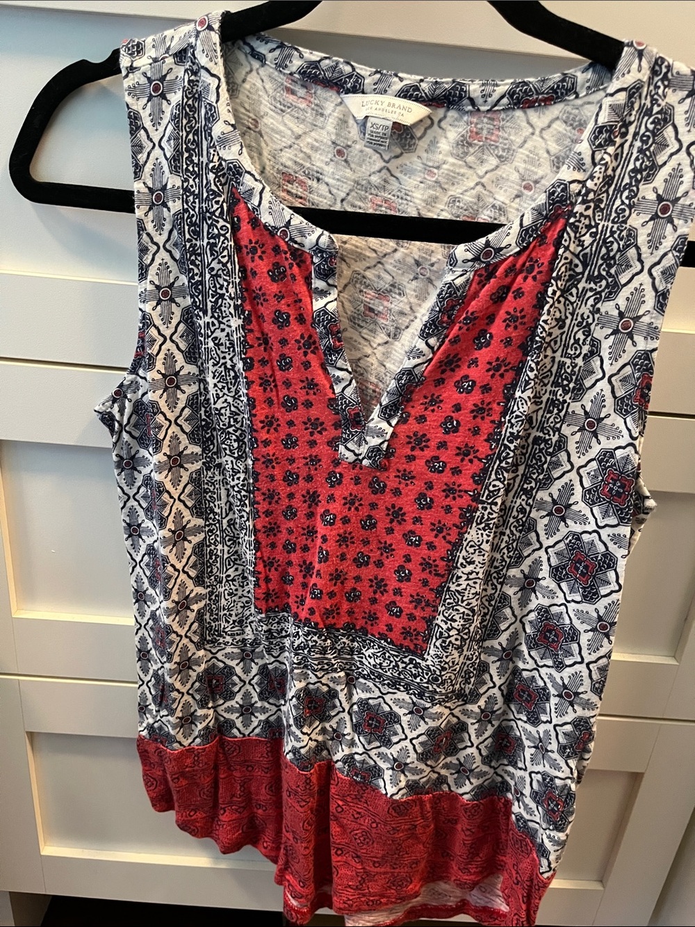 Lucky Brand Red, white & Blue!  Printed Sleeveless V-Neck Tank xs